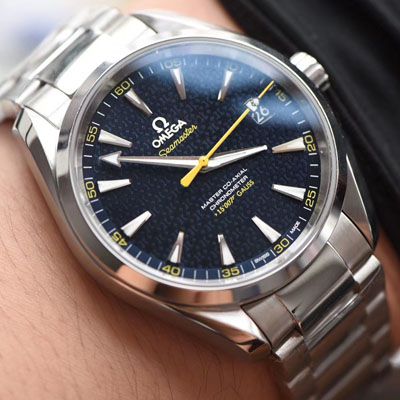 【 Video analysis VS 詹姆斯邦德007工艺新突破！升级V2 版本！】OMEGA Seamaster 系列231.10.42.21.03.004 wrist watch 