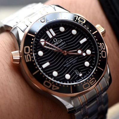 VS Factory OMEGA Seamaster  Best 的复刻高仿手表210.20.42.20.01.001 wrist watch 