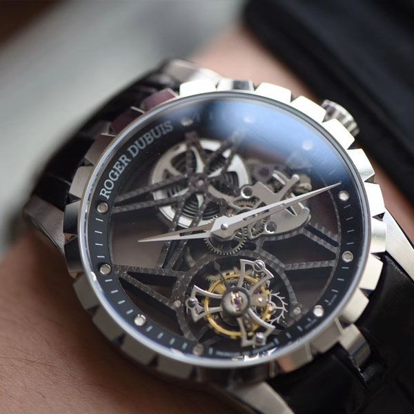 BBR Factory V3全新升级版本Roger DubuisROGER DUBUIS王者系列 Tourbillon RDDBEX0393、RDDBEX0392 wrist watch 