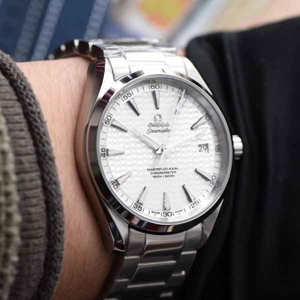 【视频】VS Factory 官网OMEGA Seamaster 150米里约波浪白盘复刻高仿231.10.42.21.02.006 wrist watch 