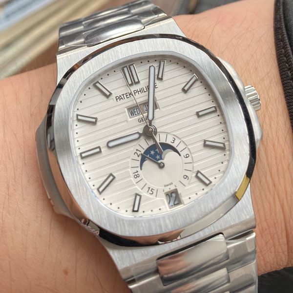 评测V9 Factory 真月相高仿手表 PATEK PHILIPPE  Nautilus 5726/1A-010 wrist watch 