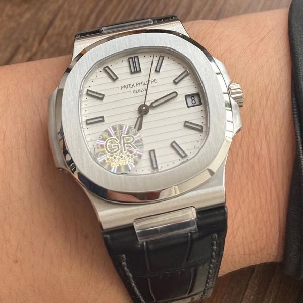 GR Factory V2版本1比1超A复刻高仿手表 PATEK PHILIPPE  Nautilus 5711/1A-011 wrist watch 