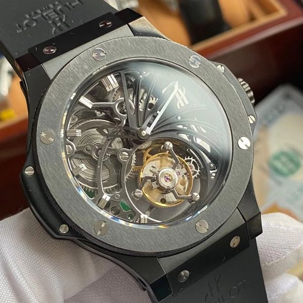 【 Video analysis  top 复刻手表最靠谱的商家】 hublot  big bang  Tourbillon 304.TX.1170.LR 不同版本对比视频