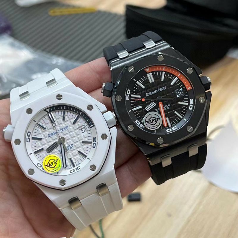 APS Factory 一比一复刻手表Audemars Piguet  Royal Oak Offshore 15707CB.OO.A010CA.01和15707CE.OO.A002CA.01