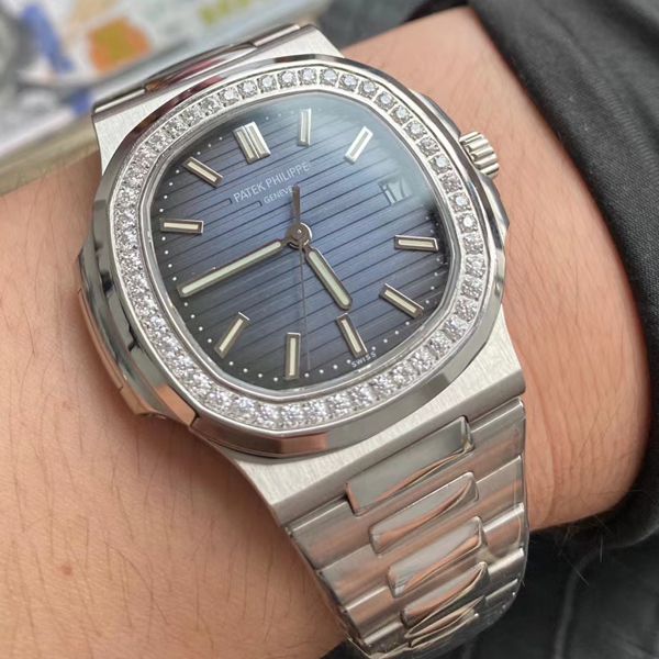 高端 copy customized PPF Factory V4视频 copy customized 莫桑石、真钻 PATEK PHILIPPE  Nautilus  top 复刻高仿5711/1A-010奢华与斯文并存